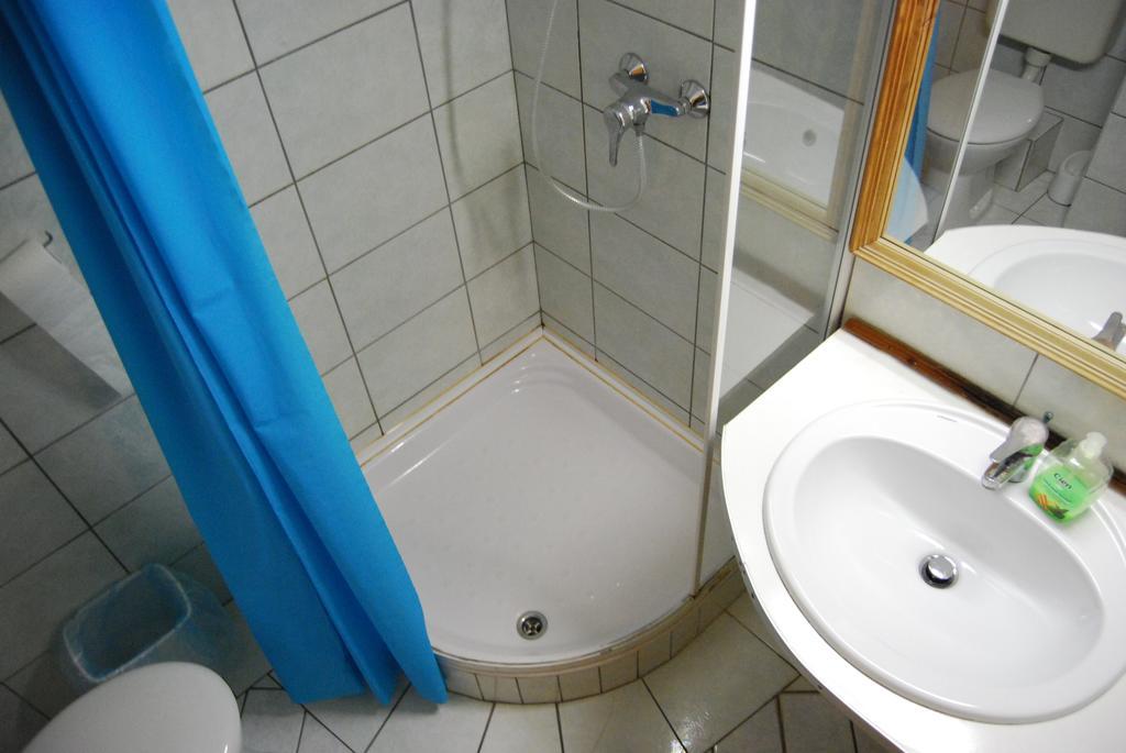 Hotel Paar Szieszta Győr Rum bild